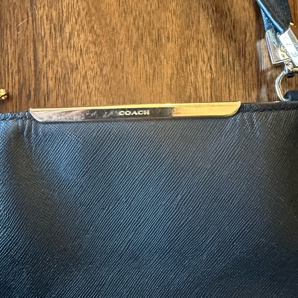 Elegant Black Leather Coach Madison Tote Bag - Picture 2 of 9